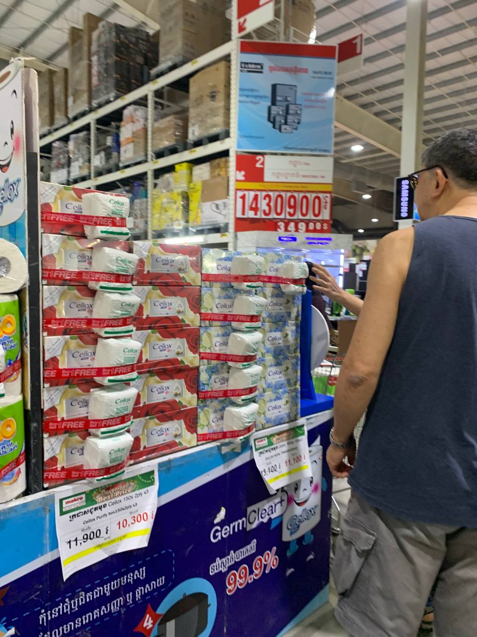 Modern Trade Distribution Boosting FMCG Sales with BJC Products at Makro Market In Cambodia - Image 2